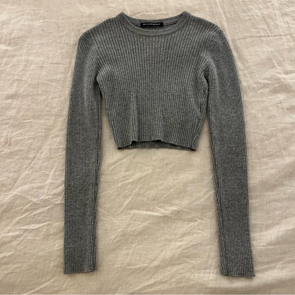 Brandy Melville Gray Ribbed Cropped Sweater